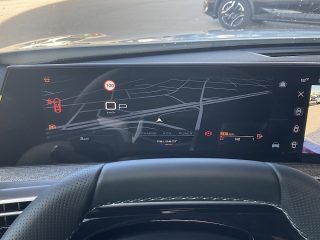 Peugeot 5008 mHEV 145 e-DCS6 Aut. GT Exclusive!ACC,PANO,NAVI,VOLL!