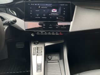 Peugeot 308 SW Hybrid 145 e-DSC6 Allure!NAVI,KAMERA,LED,TOP!