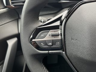 Peugeot 308 SW Hybrid 145 e-DSC6 Allure!NAVI,KAMERA,LED,TOP!