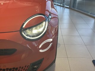 Fiat 600 Hybrid mHEV 145 6-Gang eDCT La Prima