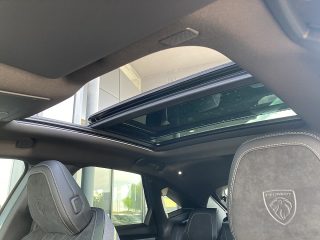 Peugeot 3008 Hybrid 145 e-DCS6 GT!MATRIXLED,PANO,AHV,FOCAL,NAVI,VOLL!