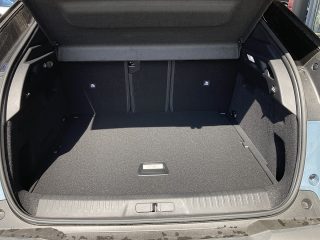 Peugeot 3008 Hybrid 145 e-DCS6 GT!MATRIXLED,PANO,AHV,FOCAL,NAVI,VOLL!