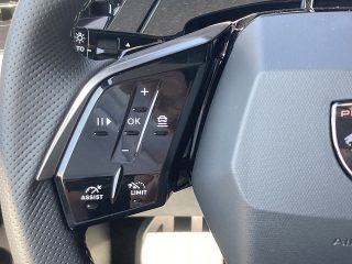 Peugeot 3008 Hybrid 145 e-DCS6 GT!MATRIXLED,PANO,AHV,FOCAL,NAVI,VOLL!