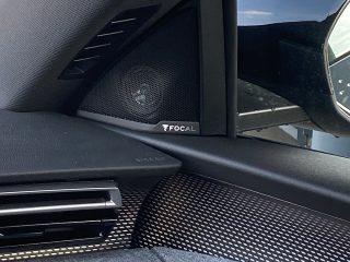 Peugeot 3008 Hybrid 145 e-DCS6 GT!MATRIXLED,PANO,AHV,FOCAL,NAVI,VOLL!