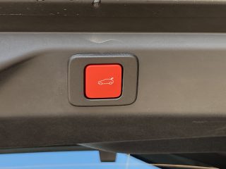 Peugeot 3008 Hybrid 145 e-DCS6 GT!MATRIXLED,PANO,AHV,FOCAL,NAVI,VOLL!