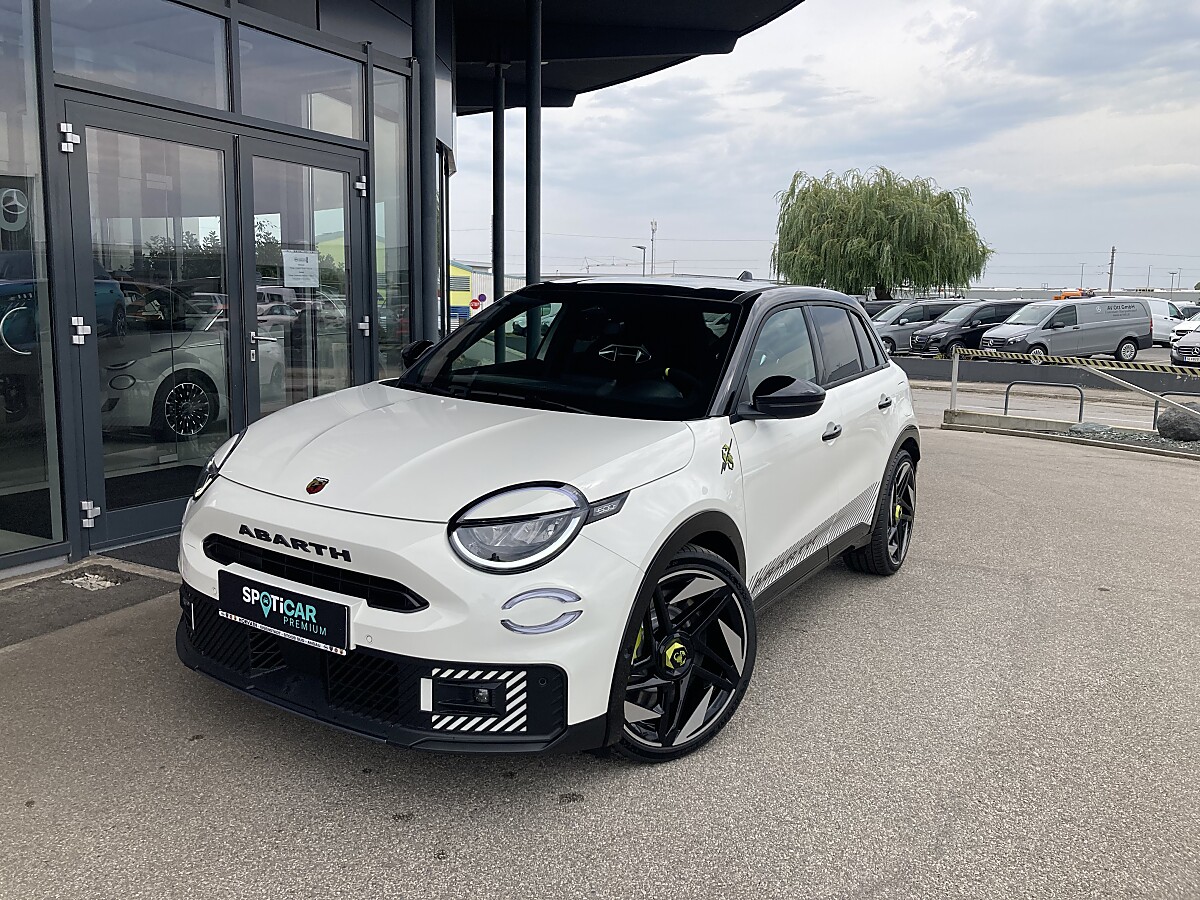 Abarth Abarth 600e 54kWh Competizione
