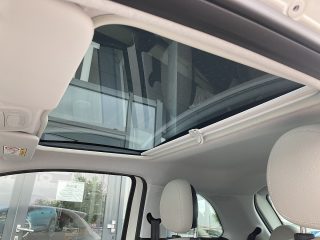 Fiat 500 Hatchback Hybrid La Prima