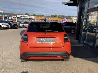 Fiat 600 Elektro 54 kWh La Prima