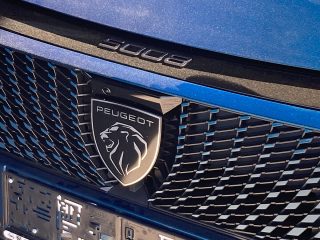 Peugeot 5008 mHEV 145 e-DCS6 GT Aut.!ACC,PANO,MATRIX,KAMERA,MASSAGE!VOLL!