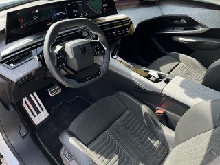 Peugeot 5008 mHEV 145 e-DCS6 GT Aut.!ACC,PANO,MATRIX,KAMERA,MASSAGE!VOLL!