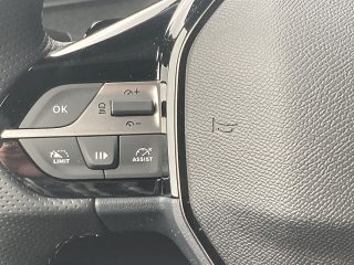 Peugeot 408 Hybrid 145 e-DCS6 GT!MATRIX LED,NAVI,KAMERA,PANORAMA,FOCAL!