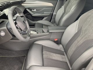 Peugeot 408 Hybrid 145 e-DCS6 GT!MATRIX LED,NAVI,KAMERA,PANORAMA,FOCAL!