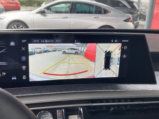 Peugeot 3008 Hybrid 145 E-DCS6 Allure Aut.!NAVI,360°KAMERA,LED,ACC,TOP!