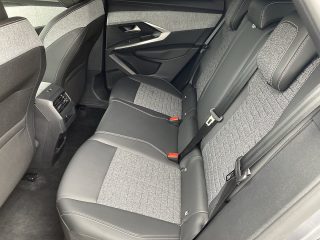 Peugeot 3008 Hybrid 145 E-DCS6 Allure Aut.!NAVI,360°KAMERA,LED,ACC,TOP!