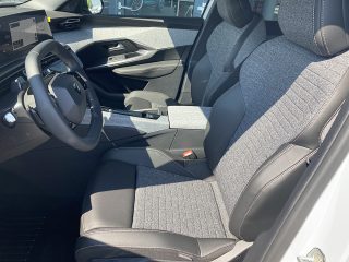 Peugeot 3008 Allure Business Hybrid 145 e-DCS6