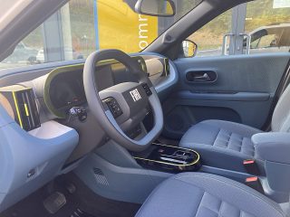 Fiat Grande Panda Hybrid mHEV 110 6-Gang eDCT La Prima