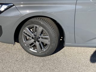 Peugeot 308 SW PureTech 130 S&S 6-Gang-Manuell Active Pack