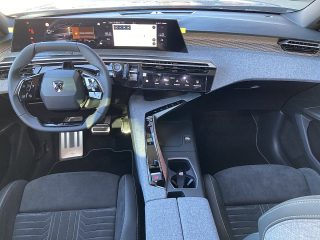 Peugeot 5008 GT mHEV 145 e-DCS6 Aut.!MATRIX,PANO,360°KAMERA!VOLL!