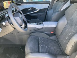 Peugeot 5008 GT mHEV 145 e-DCS6 Aut.!MATRIX,PANO,360°KAMERA,AHV!VOLL!