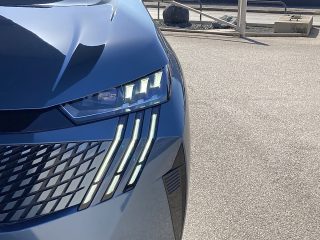 Peugeot 5008 GT mHEV 145 e-DCS6 Aut.!MATRIX,PANO,360°KAMERA!VOLL!