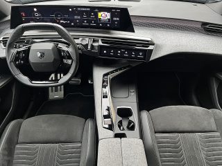 Peugeot 3008 Hybrid 145 e-DCS6 GT!MATRIXLED,PANO,KAMERA,NAVI,FOCAL,VOLL!