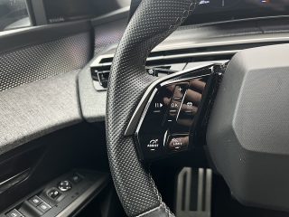 Peugeot 3008 Hybrid 145 e-DCS6 GT!MATRIXLED,PANO,KAMERA,NAVI,FOCAL,VOLL!