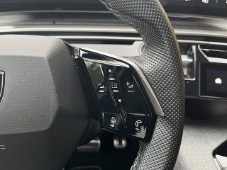 Peugeot 3008 Hybrid 145 e-DCS6 GT!MATRIXLED,PANO,KAMERA,NAVI,FOCAL,VOLL!