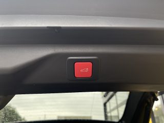 Peugeot 3008 Hybrid 145 e-DCS6 GT!MATRIXLED,PANO,KAMERA,NAVI,FOCAL,VOLL!