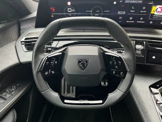 Peugeot 3008 Hybrid 145 e-DCS6 GT!MATRIXLED,PANO,KAMERA,NAVI,FOCAL,VOLL!