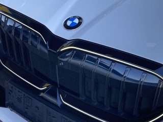 BMW 540d Touring MHEV xDrive Aut.!M-SPORTPRO,M-CARBON,AHV,STANDH,BOWERS&WILKINS,21