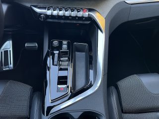 Peugeot 5008 BlueHDI 130 EAT8 GT!VOLL!7-SITZER!