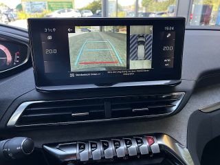 Peugeot 5008 BlueHDI 130 EAT8 GT!VOLL!7-SITZER!