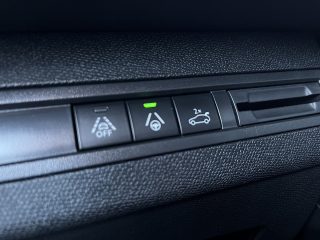 Peugeot 5008 BlueHDI 130 EAT8 GT!VOLL!7-SITZER!