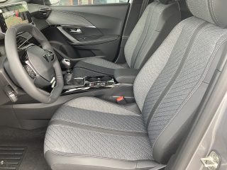 Peugeot 2008 Benzin 100 S&S Allure 6-Gang-Manuell